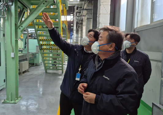 [뉴스]이동채 창업주 미래 소재 개발 현황 점검